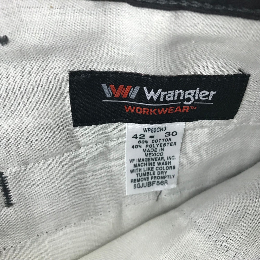 Wrangler 42 X 30 Workwear Utility Work Pants ~ Cargo Pocket ~ Dark Gray New Tags - Picture 10 of 10